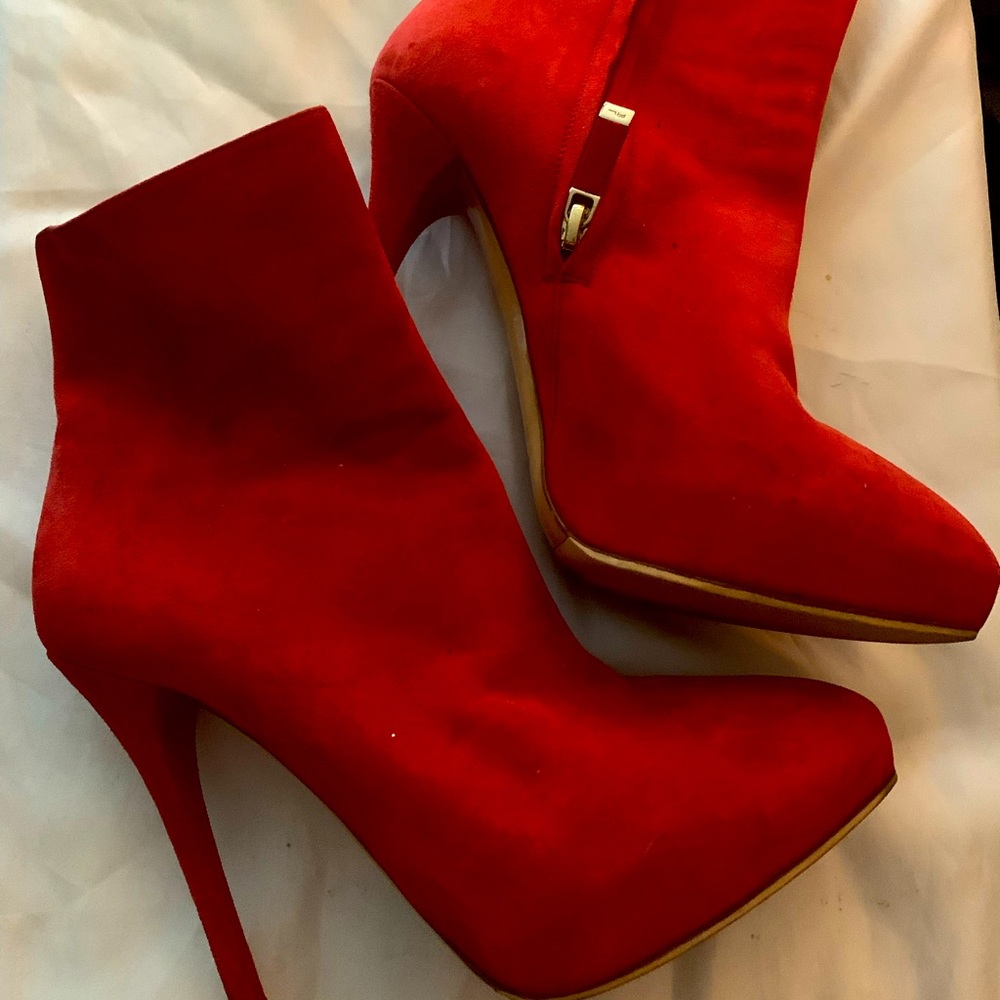 Ralph Lauren Red Suede Platform Booties size 8.5B
